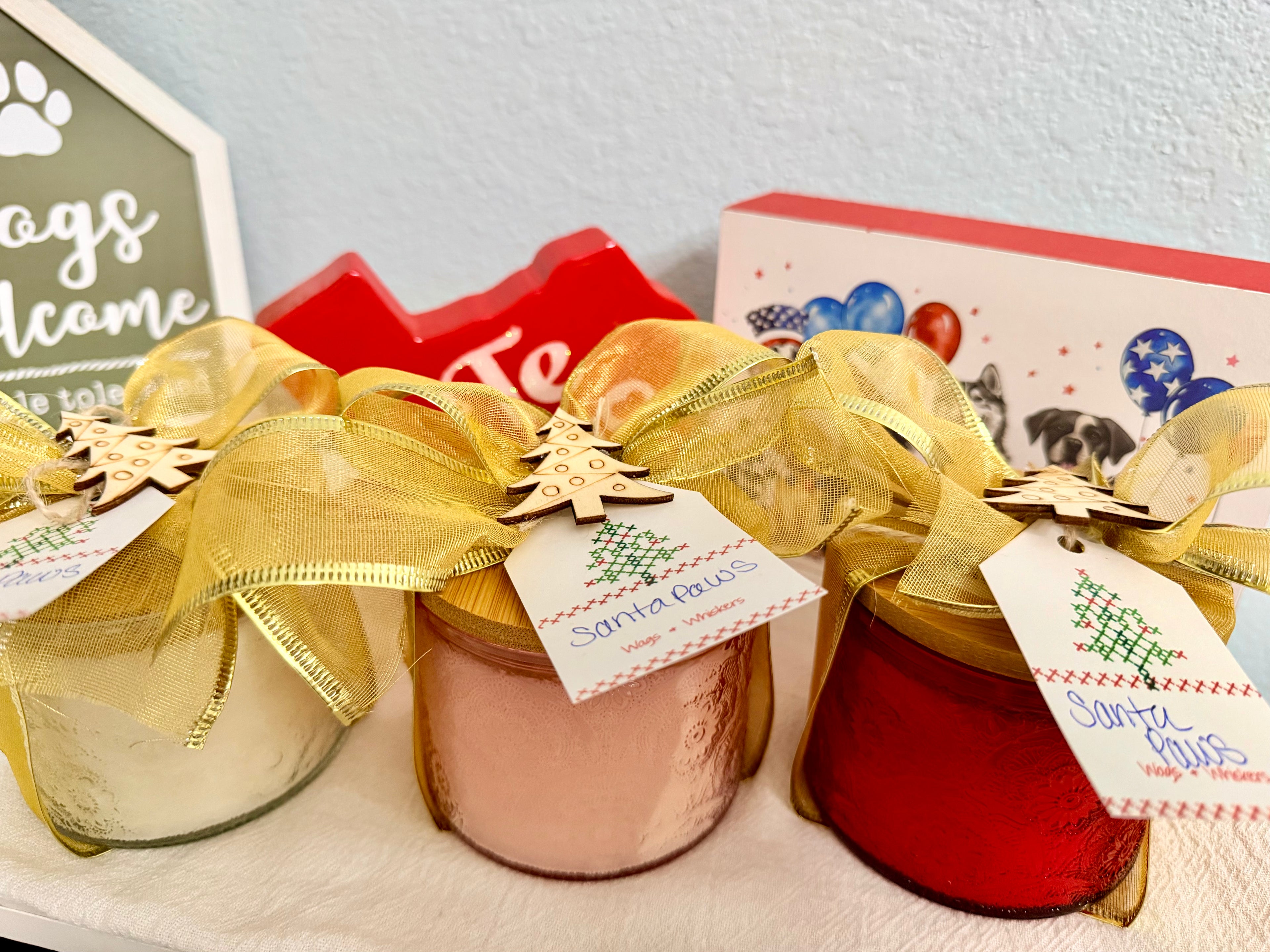 Santa Paws- Soy Christmas Candle  8oz