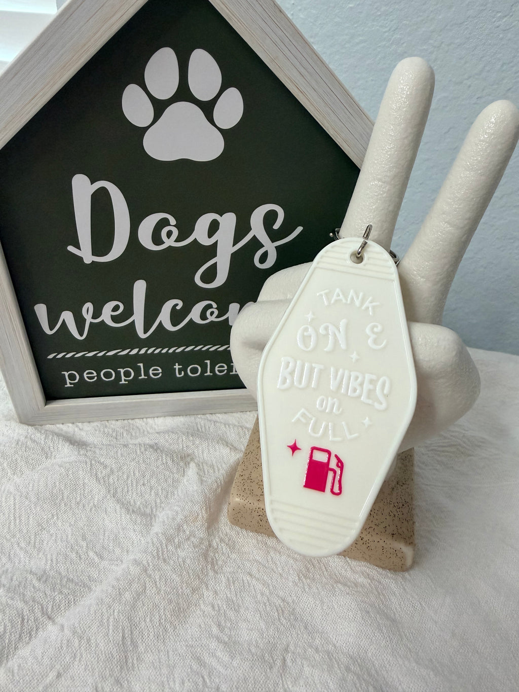 Sassy Hotel Style Keychain-Tank on E