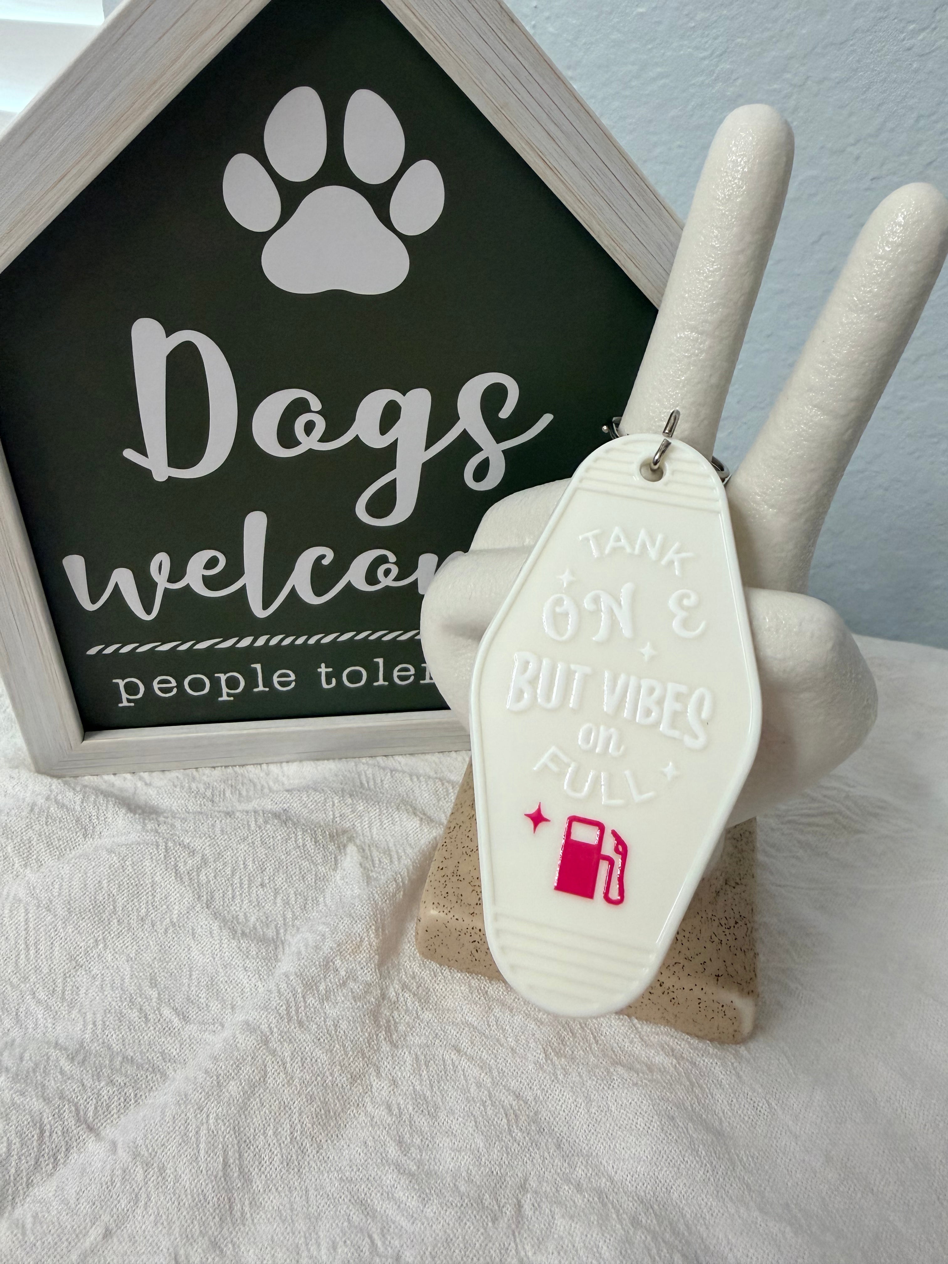 Sassy Hotel Style Keychain-Tank on E